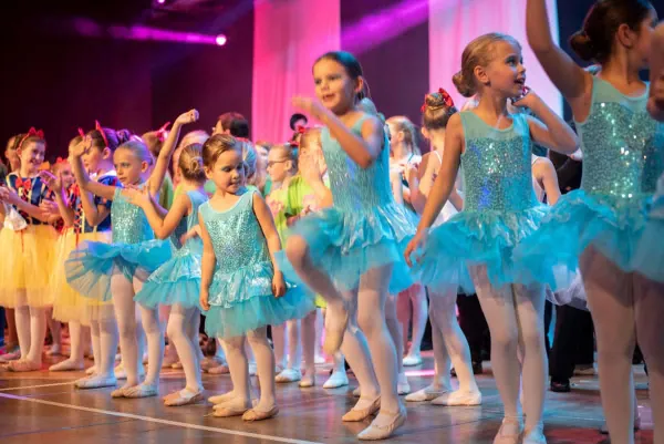 Tanzstudio Dance-Line Auftritt 54