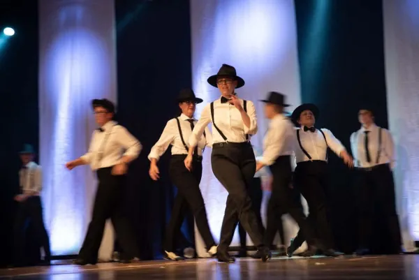Tanzstudio Dance-Line Auftritt 83